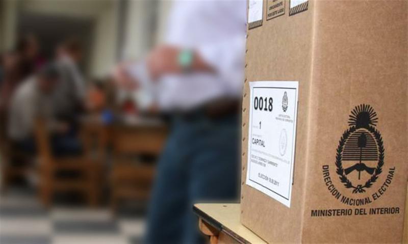 Voto-en-blanco-Urna